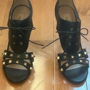 VALENTINO Rock Stud Black Leather Sandals *Brand New*